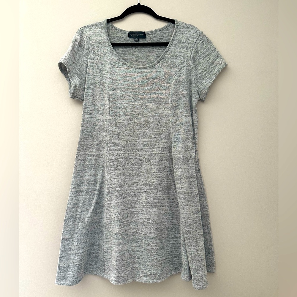 Grey shirt sleeve tapered dress